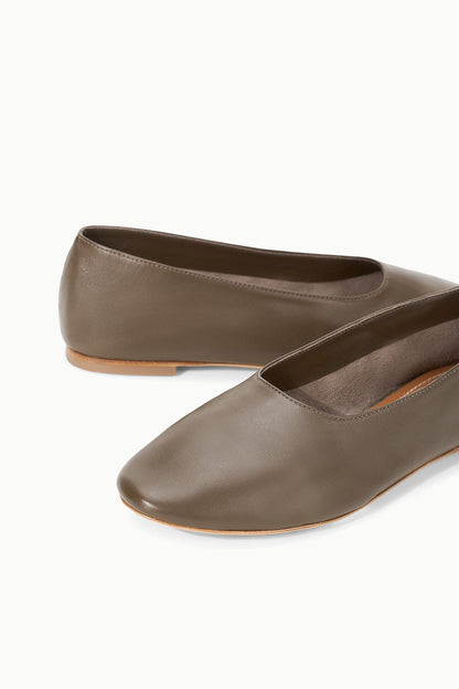 STAUD | Alba Ballet Flat Truffle