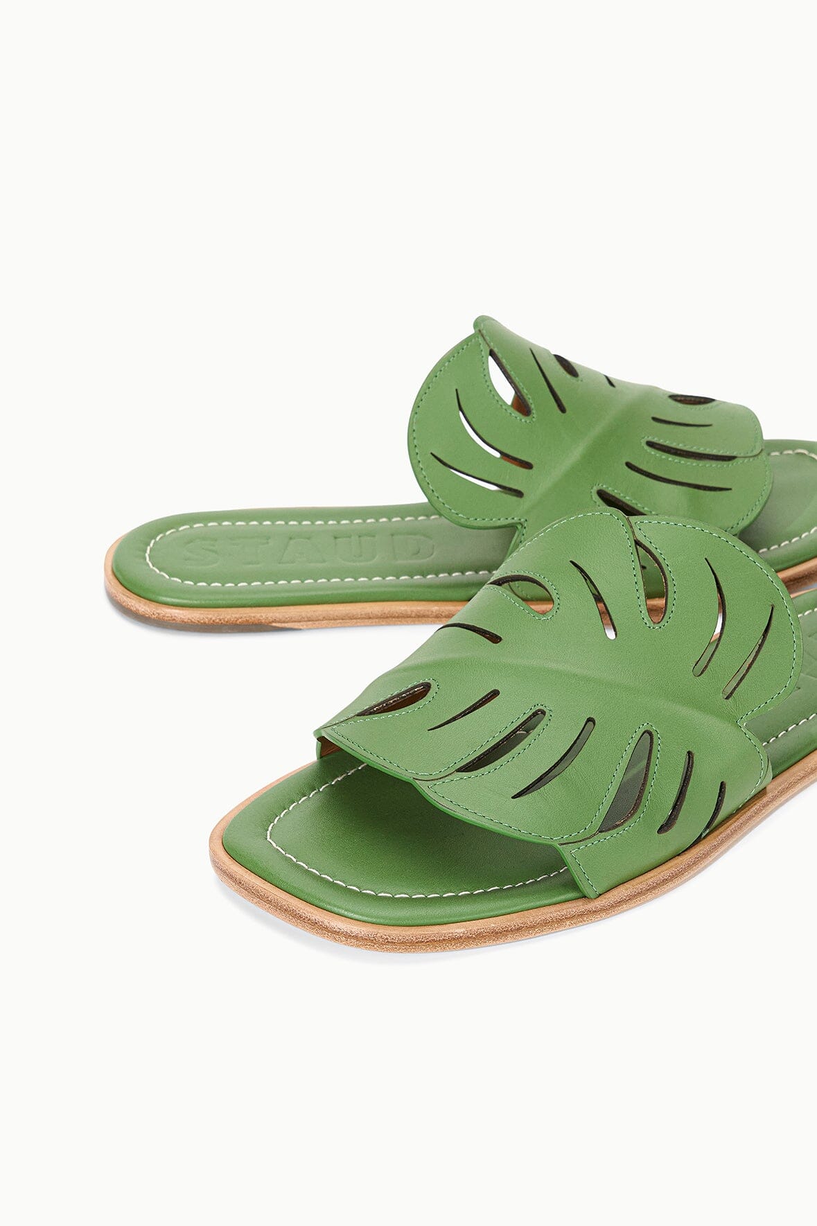 STAUD | Palm Sandal Leaf