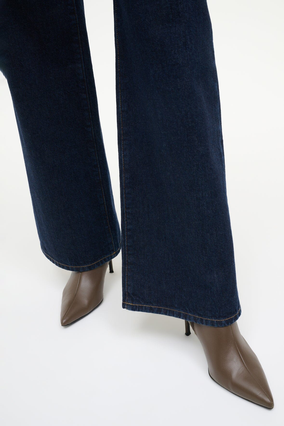 STAUD | Sebastian Ankle Boot Truffle